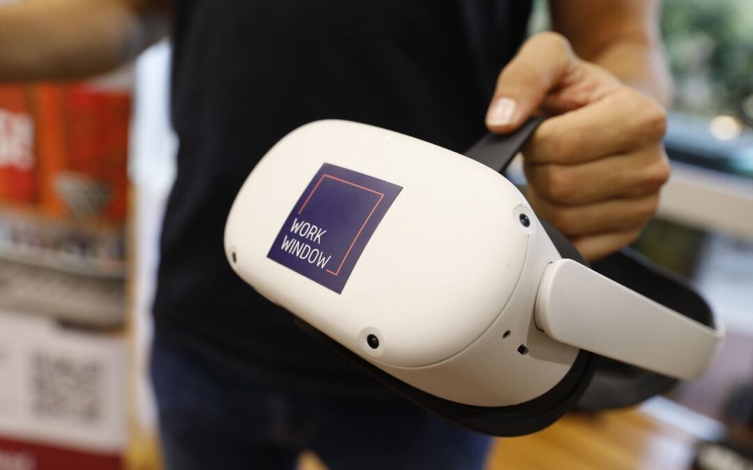 Virtual Reality Empowering Students to Make Insightful Career Choices